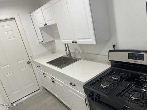 2024 N 26TH Place, Phoenix, AZ 85008
