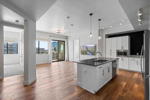 3131 N Central Avenue, Phoenix, AZ 85012