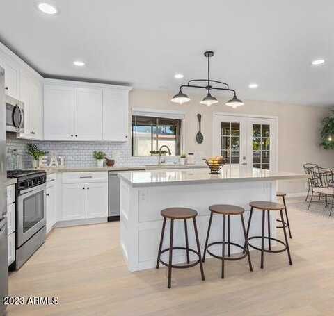 8911 E INDIANA Avenue, Sun Lakes, AZ 85248
