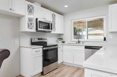 96 Coral Lane, Suisun City, CA 94585