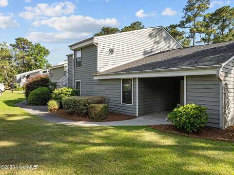702 Azalea Drive, Hampstead, NC 28443