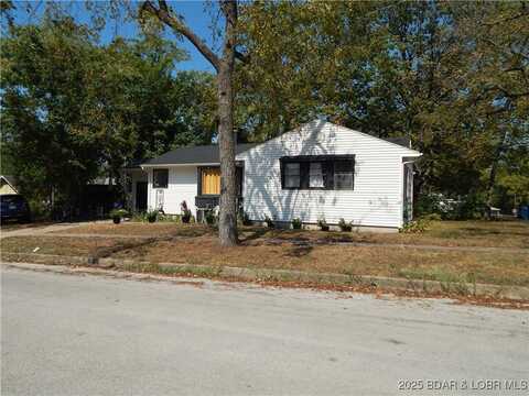 407 E Newton Street, Eldon, MO 65026