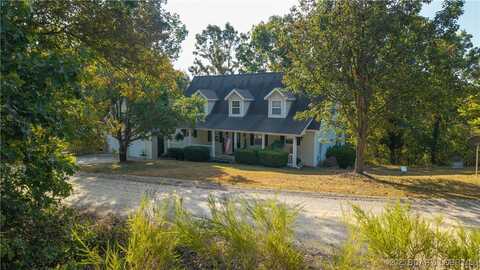 124 Wildwood Drive, Linn Creek, MO 65052
