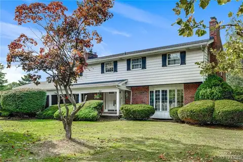 859 The Circle Drive, Lewiston, NY 14092