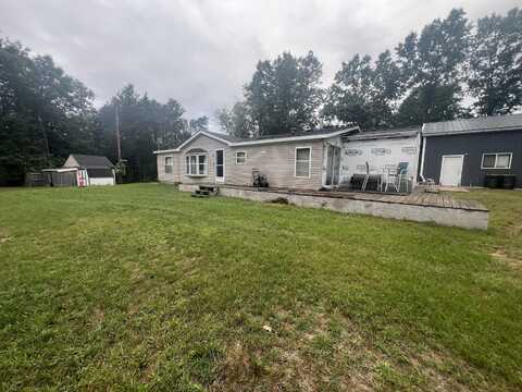 426 N MUENSCHER STREET, HOWARD CITY, MI 49329