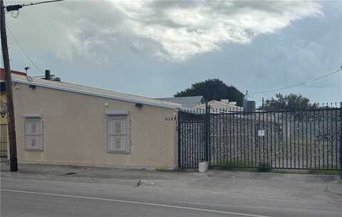 618 Staples Street, Corpus Christi, TX 78401