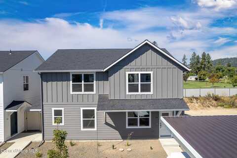 28 Potlatch Lp, Priest River, ID 83856