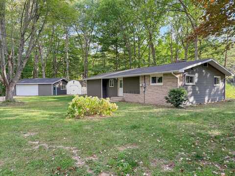 3179 W Pere Marquette, Coleman, MI 48618