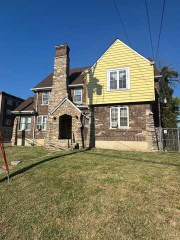 3655 Reading Road, Cincinnati, OH 45229