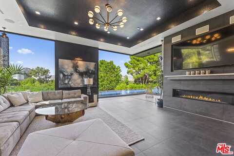 3712 Broadlawn Dr, Los Angeles, CA 90068