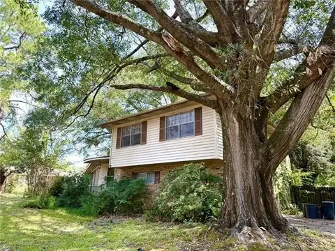 405 HIGHLAND Drive, Pineville, LA 71360