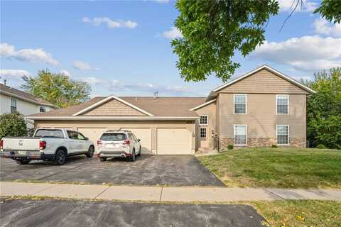4131 Blue Jay Drive NE, Cedar Rapids, IA 52402