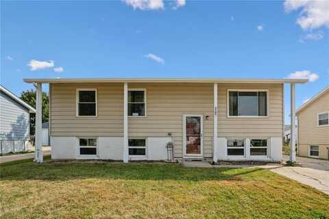 3709 Spruce Wood Drive NE, Cedar Rapids, IA 52402