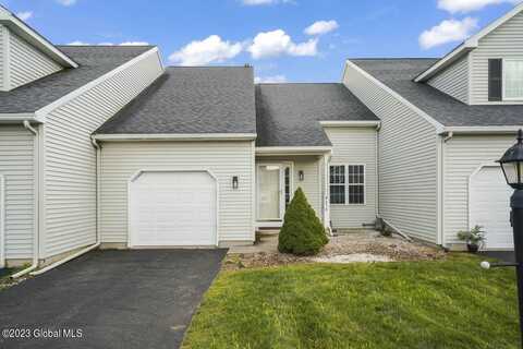 25b Pointe West Drive, Halfmoon, NY 12065