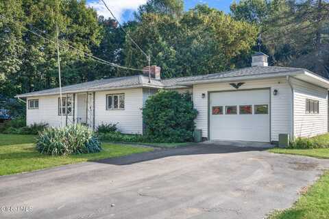 25 Elm Street, Kinderhook, NY 12130