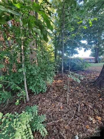 Brookwood Lane unit: 22, Hickory, NC 28602