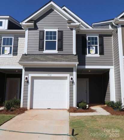 752 Kitfox Drive NW, Concord, NC 28027