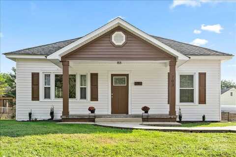 703 Rankin Avenue, Mount Holly, NC 28120