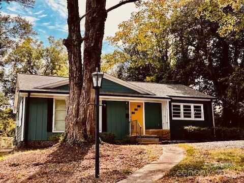 521 6th Avenue SW, Hickory, NC 28602