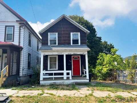 719 Park Ave., Johnstown, PA 15902