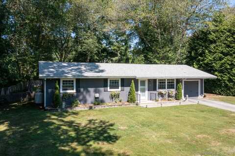 12 Allendale Road, Old Saybrook, CT 06475