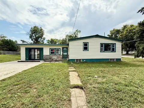803 Hartford Avenue, Des Moines, IA 50315