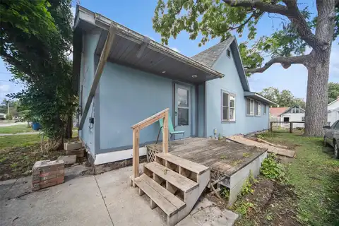 808 E Dunham Avenue, Des Moines, IA 50315