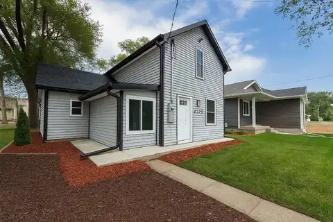 2536 Onawa Street, Des Moines, IA 50317
