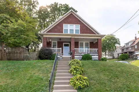 1495 Glen Oak, Dubuque, IA 52001