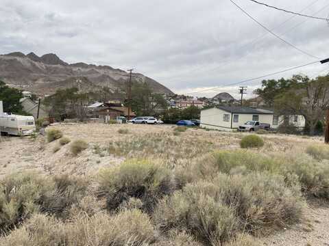 444 E Valley View Avenue, Tonopah, NV 89049