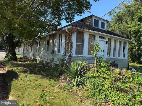 29 CHESTER AVENUE, DEEPWATER, NJ 08023