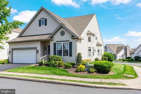 6635 BLUE HEATHER COURT, MACUNGIE, PA 18062