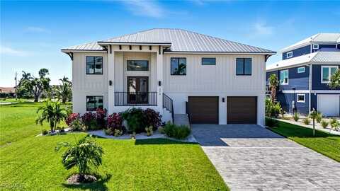 276 Albatross Street, Fort Myers Beach, FL 33931