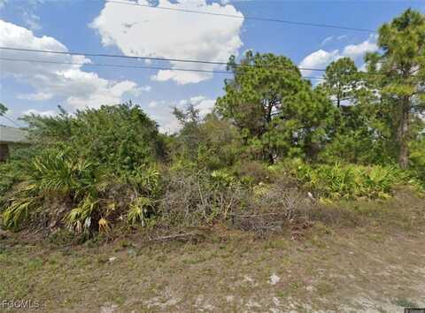 3004 8th Street W, Lehigh Acres, FL 33971