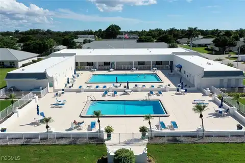 1295 Broadwater Drive, Fort Myers, FL 33919