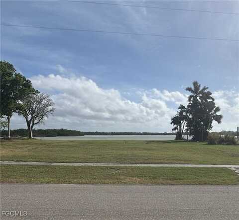 945 Caxambas Drive, Marco Island, FL 34145