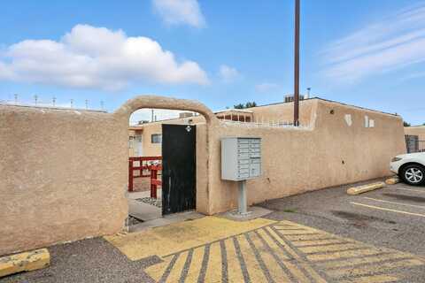 415 WISCONSIN Street NE, Albuquerque, NM 87108