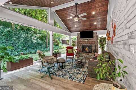 1040 Oakhaven, Roswell, GA 30075