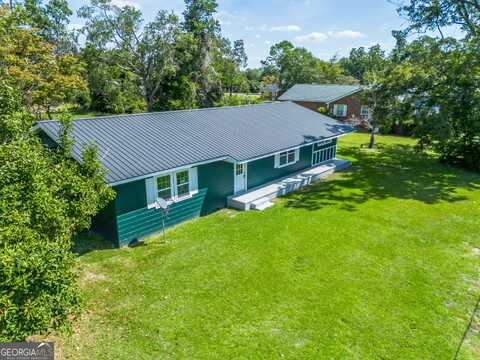 210 W Graham, Mc Rae Helena, GA 31055