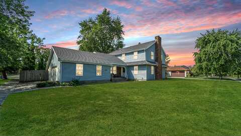 1320 Cedarcrest Drive, Munster, IN 46321