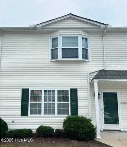 1222 Cross Creek Circle, Greenville, NC 27834