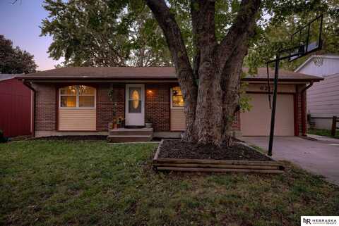 6212 Inverness Road, Lincoln, NE 68512