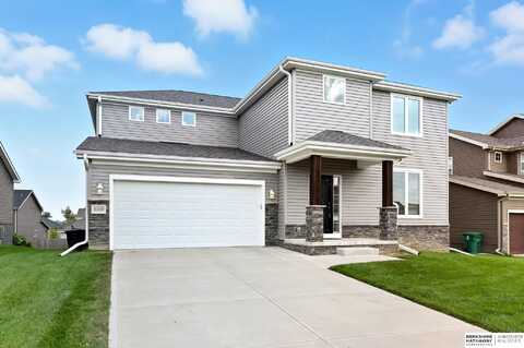 8009 N 173rd Street, Bennington, NE 68007
