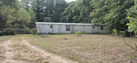 10318 S North River Drive, Fremont, MI 49412
