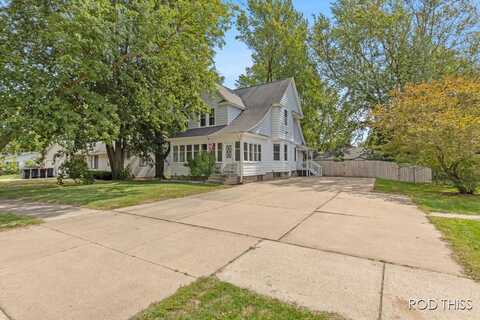 574 W 23rd Street, Holland, MI 49423