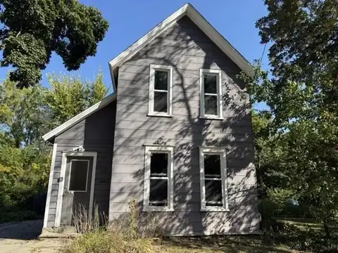 527 Cedar Street NE, Grand Rapids, MI 49503