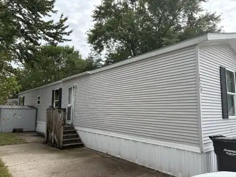 7052 Festival Dr Drive SW, Grand Rapids, MI 49548