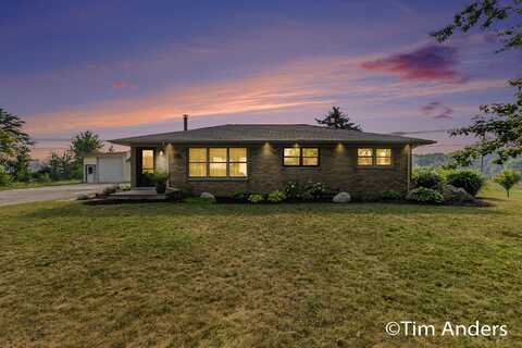 16420 8th Avenue, Marne, MI 49435