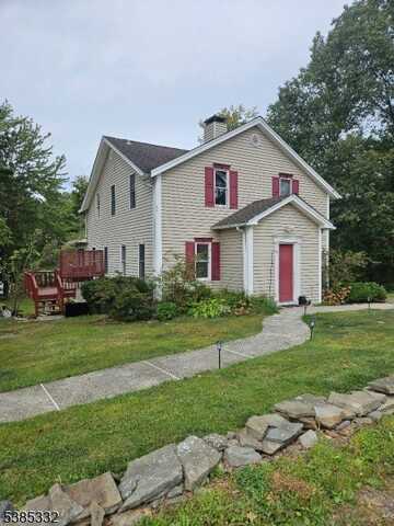 37 Race Track Dr, West Milford, NJ 07421