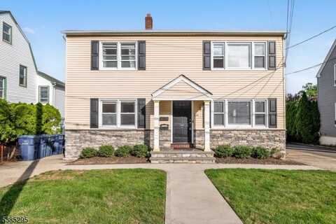 136 Pine St, Hackensack, NJ 07601
